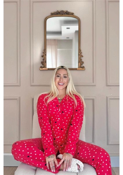 Kırmızı Point Heart Desenli Önden Düğmeli Peluş Polar Pijama Takımı fiyatları