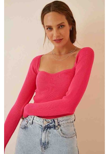 Kadın Koyu Pembe Kalp Yaka Fitilli Triko Kazak