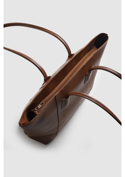 Lagraccio Paris Kadın Mors Büyük Boy Omuz Çantası Taba modelleri