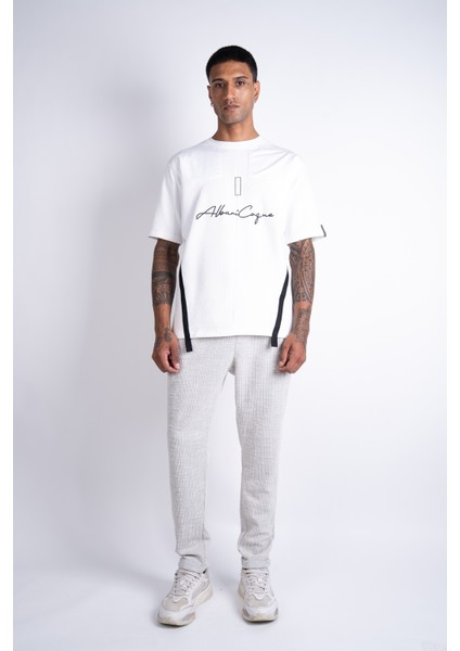 Erkek Kısa Kollu Baskılı ve Şeritli Beyaz T-Shirt fiyatları