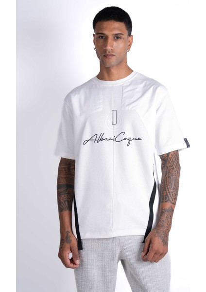 Erkek Kısa Kollu Baskılı ve Şeritli Beyaz T-Shirt fırsatları