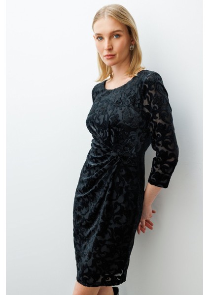 Önü Büzgülü Kadife Detaylı Elbise Siyah 04005 fiyatları