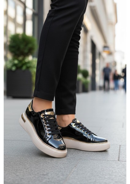 Ayakmod Lady 029 Z Altın Detaylı Siyah Rugan Kadın Sneaker
