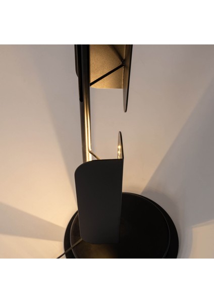 Avila Siyah Metal Ayaklı Lambader fiyatları