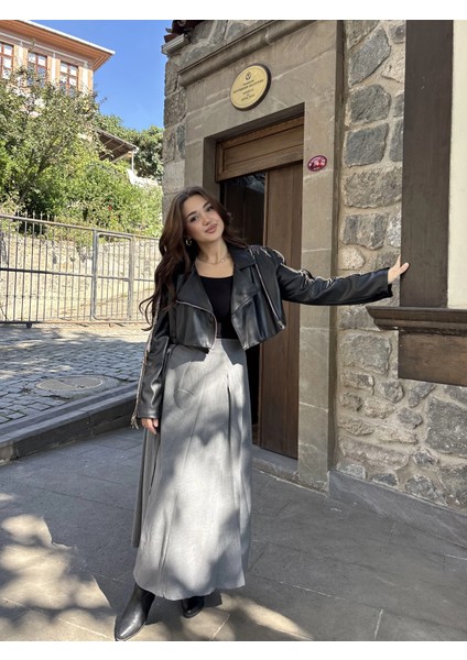 Taşlı Kısa Premium Deri Ceket