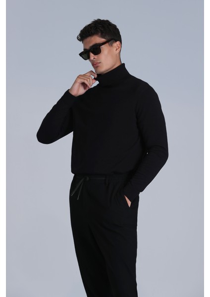 Soıl Erkek Kazak Siyah