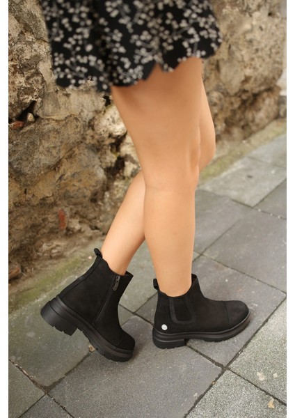 1660 Hakiki Deri Yanları Lastik Detaylı Tırtıklı Kalın Taban Fermuarlı Bot modelleri