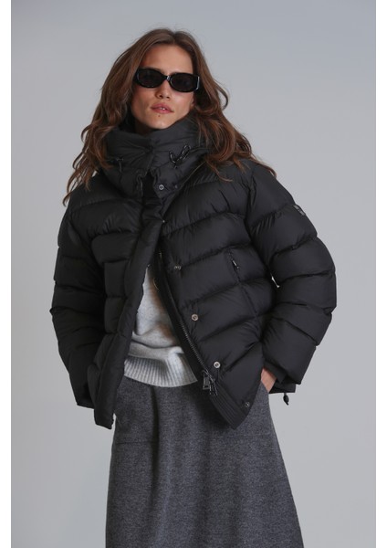 Rose Kaz Tüyü Kadın Mont Siyah