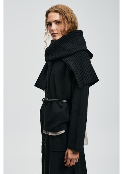 Holly Kadın Kazak Siyah