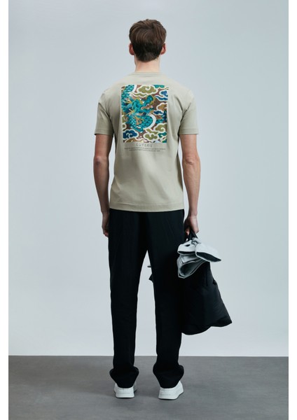 Valor Modern Grafik T- Shirt