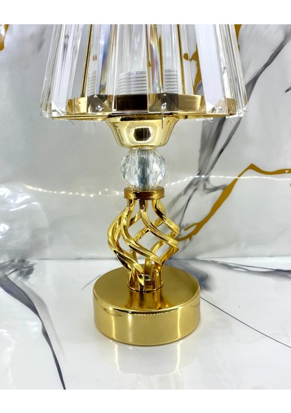 Gold Kaplama Mini Burgu Ayaklı Konik Kristal Cam Şapkalı Modern Abajur Modelleri modelleri