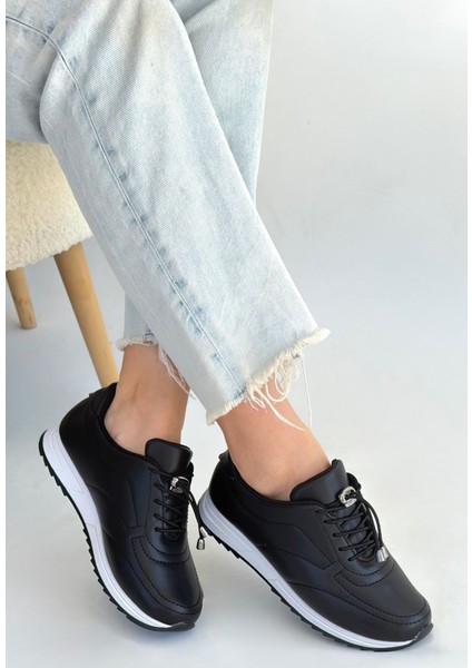 Finna Siyah Cilt Bağcıklı Spor Ayakkabı fiyatları