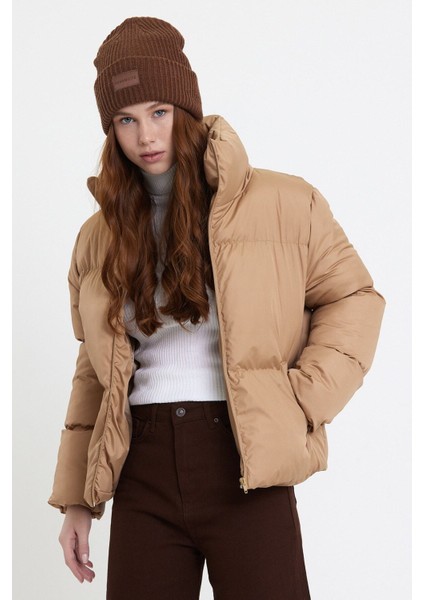 Kadın Haki Owersize Dolumlu Şişme Su Geçirmez Mont TBG069 fiyatları