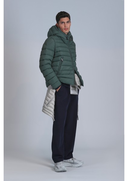 Oversize Kapüşonlu Erkek Kışlık Mont - Minimalist Tasarım