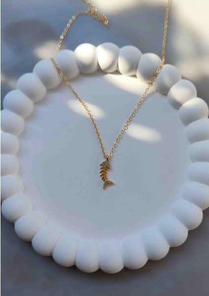 Golden Fishbone Altın Kaplama Özel Tasarım Minimal Kolye fiyatları
