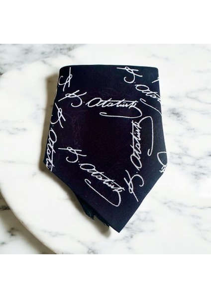 Atatürk Imzalı Siyah Unisex %100 Koton Bandana 23 NISAN,29EKIM modelleri