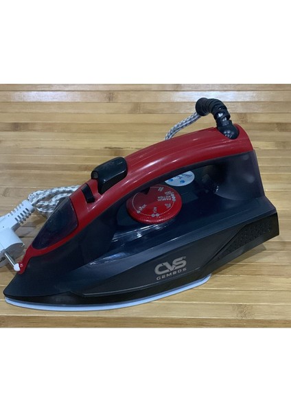 Gembos Seramik Tabanlı Buharlı Ütü, 2400 W, Kırmızı