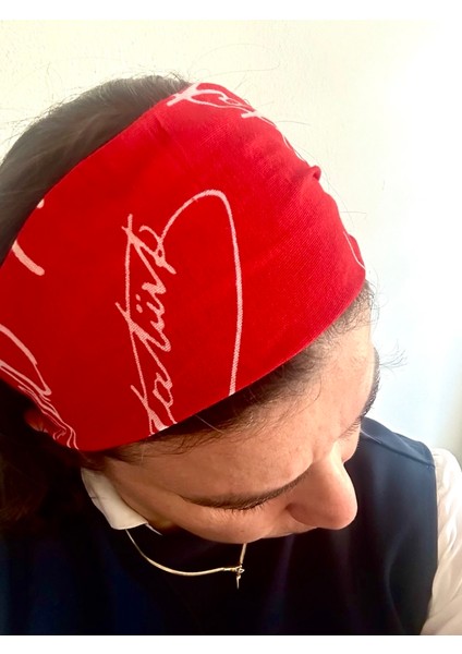 Atatürk Imzalı Kırmızı Renk %100 Koton Arkası Lastikli Saç Bandı 23 Nisan Bandana
