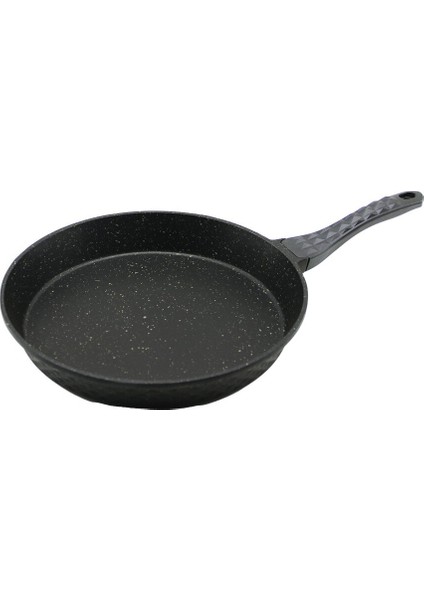 32CM Döküm Tava Kabartma Piramit Desenli Bakalit Sap=18.2cm Poşetli Ambalaj (5313)