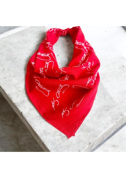 10'lu Kırmızı Renk Içerisinde Beyaz Renk Atatürk Imzalı %100 Koton Bandana modelleri