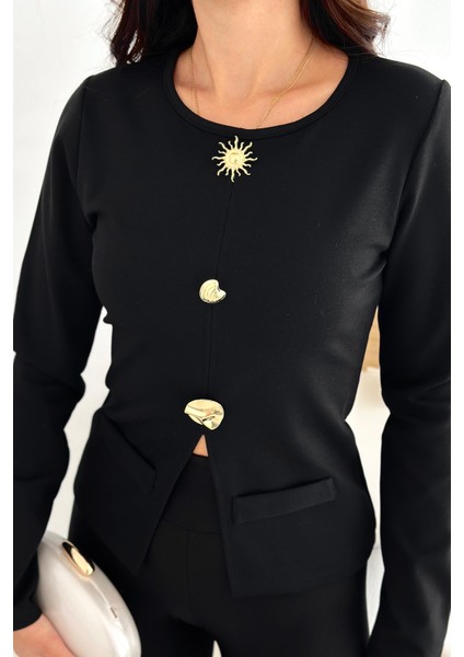 Kadın Düğme Detaylı Cepli Bluz – Karakterli & Modern Stil fırsatları