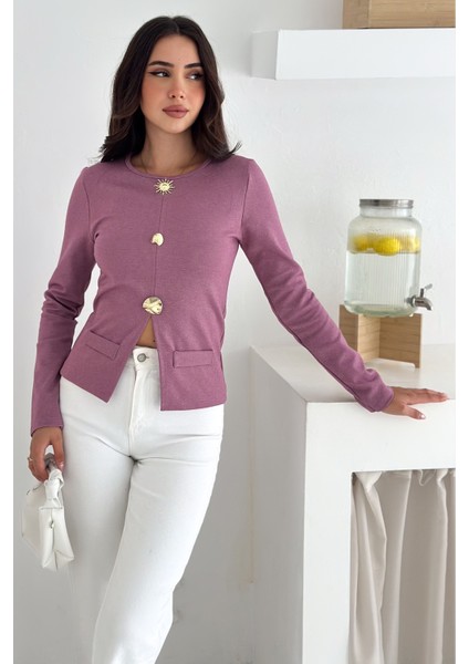 Kadın Düğme Detaylı Cepli Bluz – Karakterli & Modern Stil fiyatları