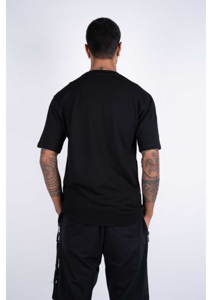 Kısa Kollu Baskılı, Kumaş Kombinasyonlu Siyah Pamuklu T-Shirt