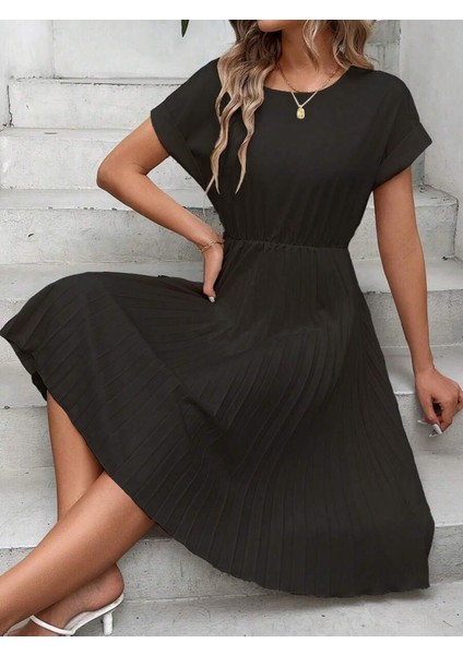 Eyesof Kadın Kısa Kollu Yakası Açık Belden Lastikli Pileli Kısa Ithal Krep Elbise