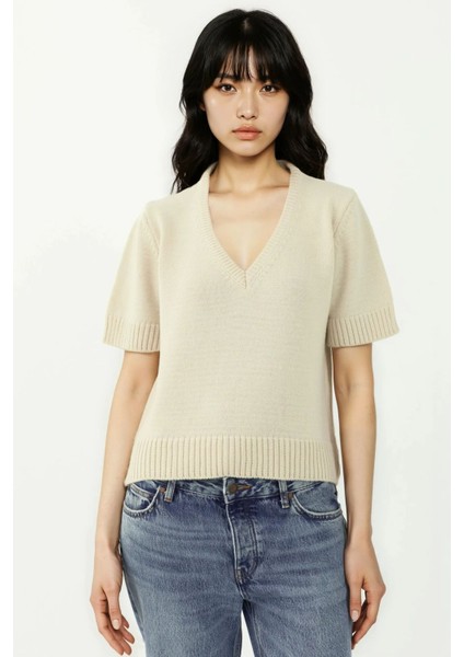 Kadın Kısa Kollu V-Yaka Örgü Kazak Natural
