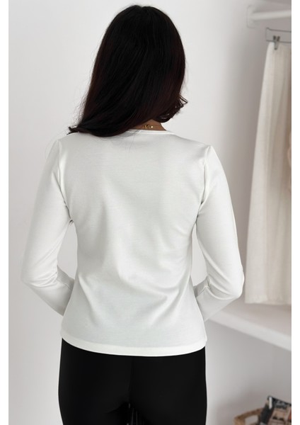 Kadın Düğme Detaylı Cepli Bluz – Karakterli & Modern Stil indirimleri