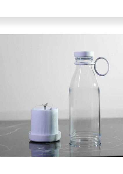 Taşınabilir Şarjlı Katı Meyve Sıkacağı ve Blender, Beyaz, Kompakt ve Kullanışlı fırsatları