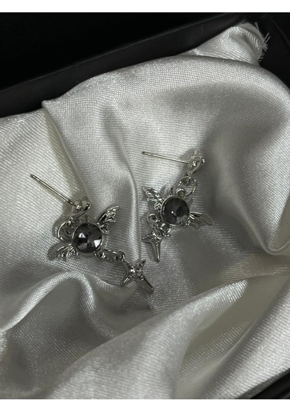 Y2K Free Star Taşlı Küpe