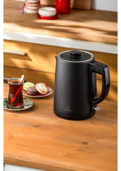 Pratik ve Şık Siyah Çay Makinesi, Kolay Kullanım ve Modern Tasarım indirimleri