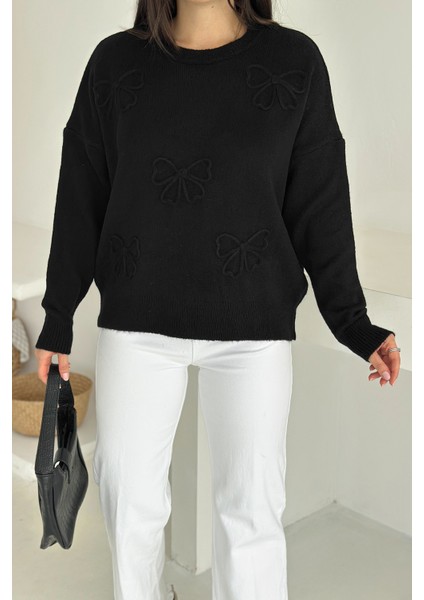 Kadın Kelebek Nakışlı Örgü Kazak – Naif & Dekoratif Stil fiyatları