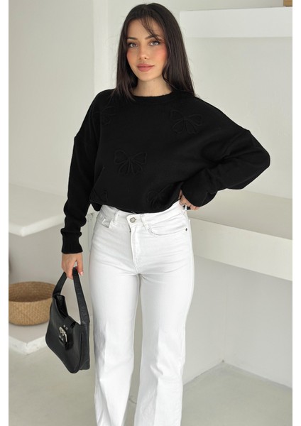 Kadın Kelebek Nakışlı Örgü Kazak – Naif & Dekoratif Stil modelleri