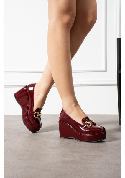 Dolgu Topuklu Tokalı Kadın Ayakkabı fırsatları