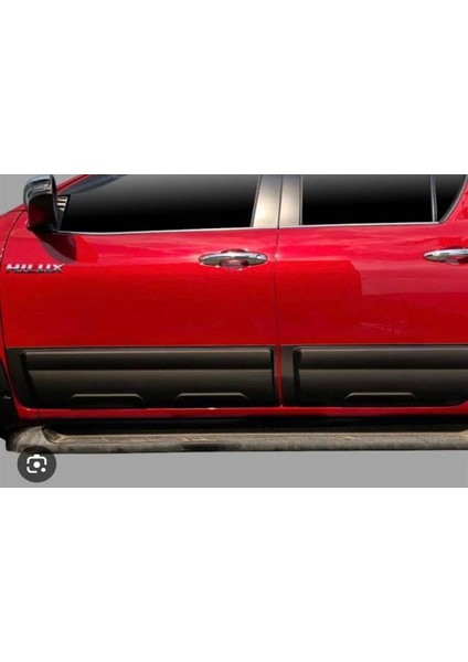 Toyota Hilux 2016-2023 Kapı Gövde Kabartma Kaplama