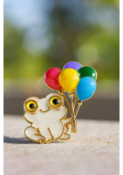 Göksunun Izi Altın Kaplama Çelik Kurbağa Figürlü Renkli Balon Detaylı Broş
