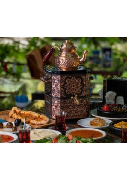 Nostaljik Jelli Çay Semaveri, Bakır Demlik ile Şık ve Geleneksel Tasarım modelleri