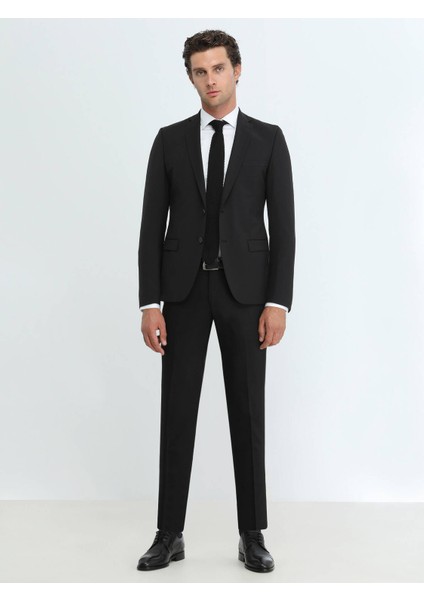 Siyah Düz Slim Fit Yün Karışımlı Takım Elbise