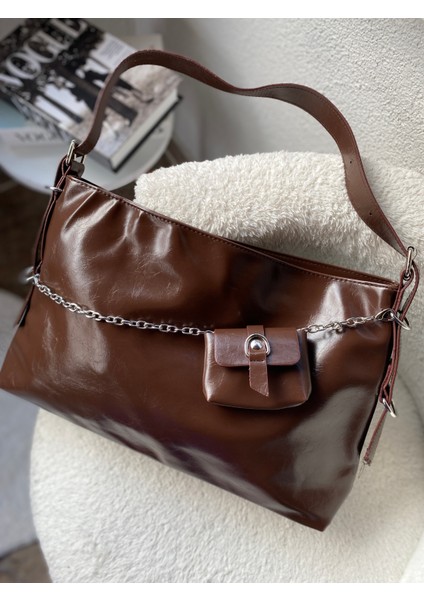 Zincirli Kadın Omuz Çantası modelleri