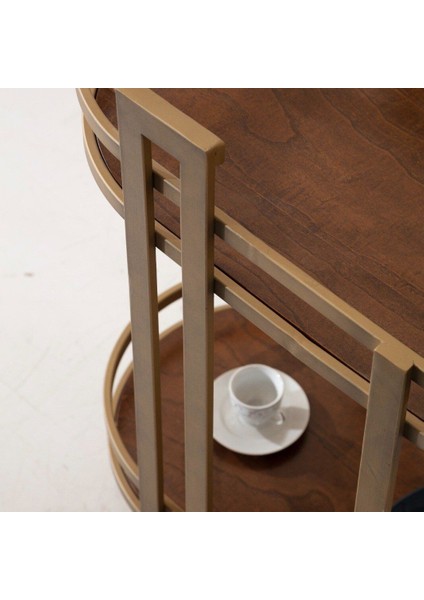 Daniels Vol1 Service Table fırsatları