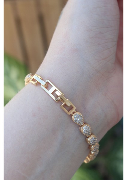 Vip Seri Pirinç Zirkon Taşlı Gold Renk Damla Model Bileklik - Lisinya