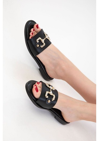 Toha Siyah Cilt Tokalı Terlik - Lisinya