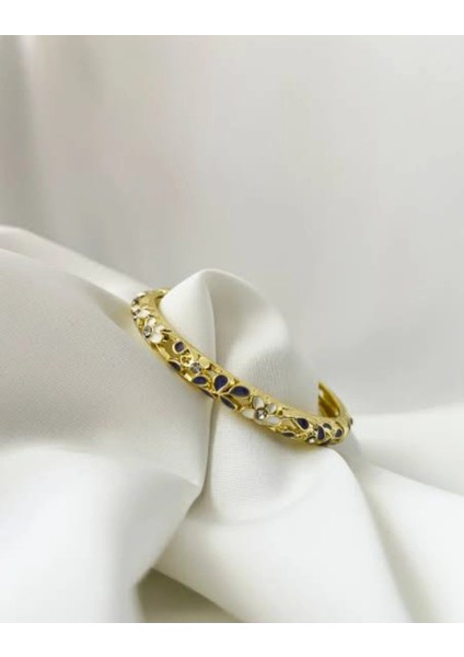 Mineli Taşlı Çiçek Detaylı Mor Kelepçe Bileklik