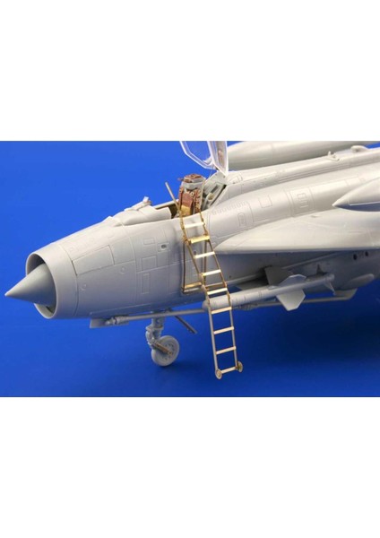 72496 1/72 Ölçek, Bac Lıghtnıng Merdiveni - Trumpeter - fiyatları