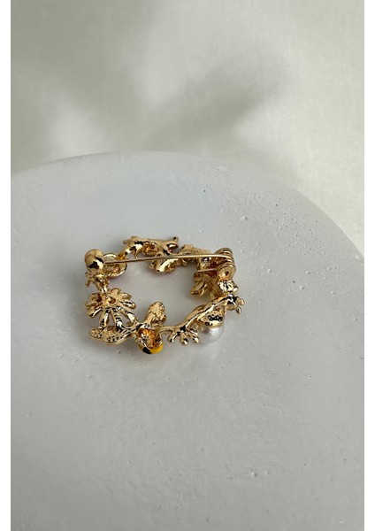Altın Rengi U.böceği Kelebek Arı Detay Çelenk Broş (3cm) fiyatları