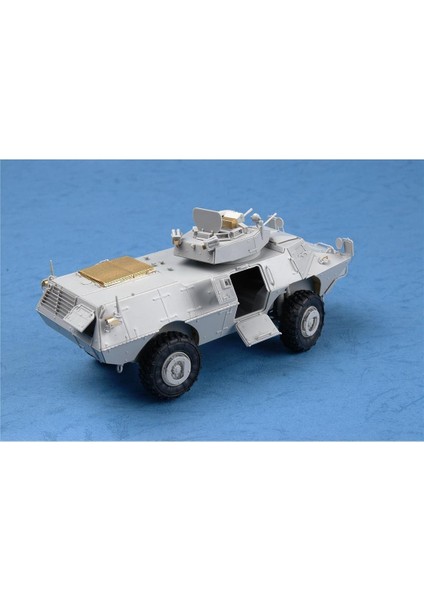 01541 1/35 Ölçek, M1117 Guardian (Asv) Zırhlı Güvenlik Aracı, Plastik Model Kiti modelleri