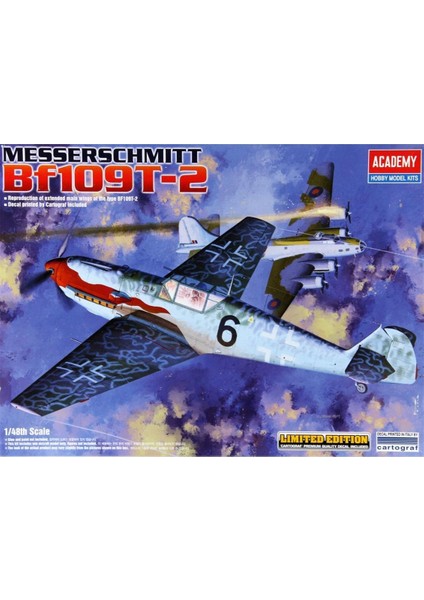 12225 1/48 Ölçek, Messerschmitt Bf 109T-2 Savaş Uçağı, Plastik Model Kiti