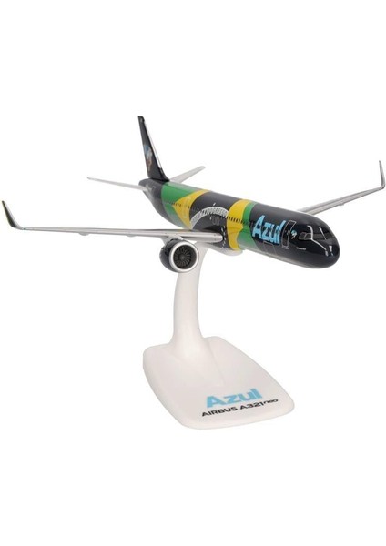 613682 1/200 Ölçek, Azul Brazilian Airlines, Airbus A321 Neo, Sergilemeye Hazır Model Yolcu Uçağı modelleri